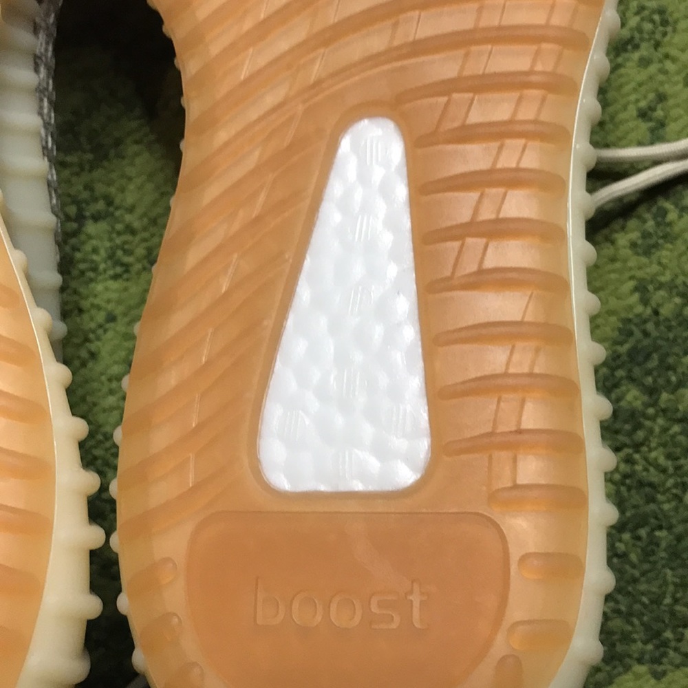 Adidas Yeezy boost v3 trainers size 10.5 - Picture 7 of 10